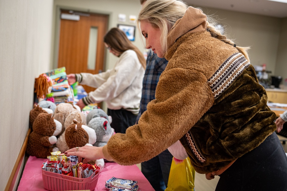 JB MDL prepares new parents with Bundles for Babies class