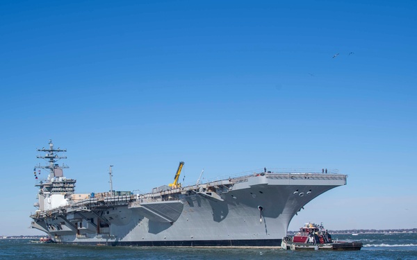 Ike Conducts a Pier Shift From Naval Station Norfolk to Norfolk Naval Shipyard