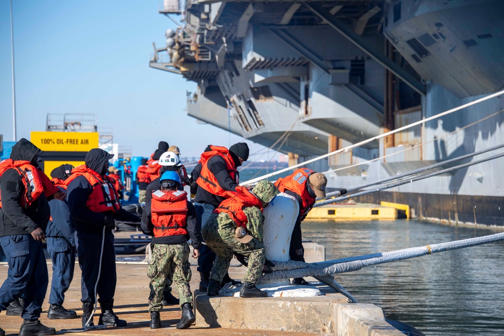 Ike Conducts a Pier Shift From Naval Station Norfolk to Norfolk Naval Shipyard