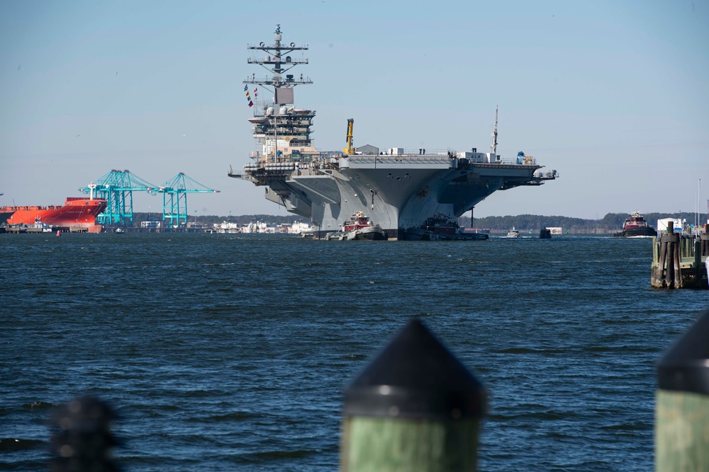 Ike Conducts a Pier Shift From Naval Station Norfolk to Norfolk Naval Shipyard