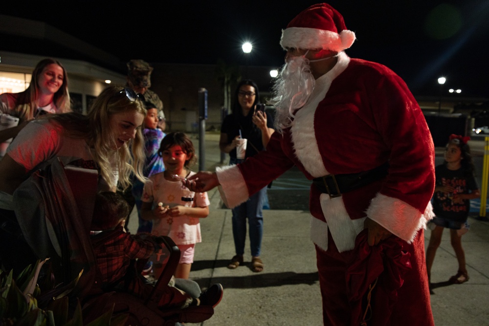 Getting Into The Holiday Spirit!: PMO Hosts Santa Parade Across MCBH