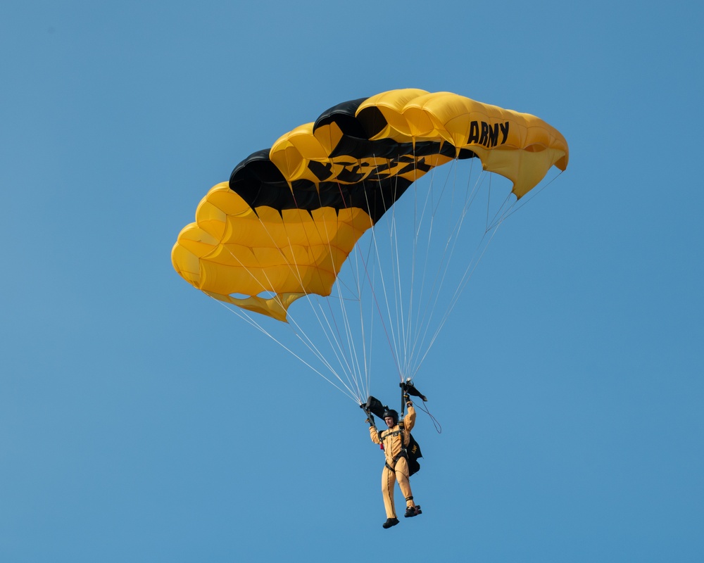 Army Golden Knights Prepare for Air Show Season from Winter Home at Homestead Air Reserve Base