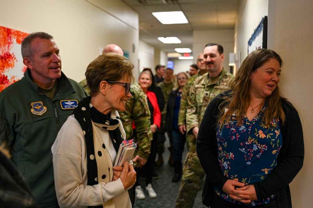 Fairchild AFB hosts 18th AF leadership during immersion visit