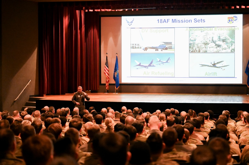 Fairchild AFB hosts 18th AF leadership during immersion visit