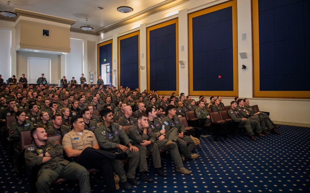 Naval Aviation Prepares to Support Firefighting Efforts in Los Angeles County