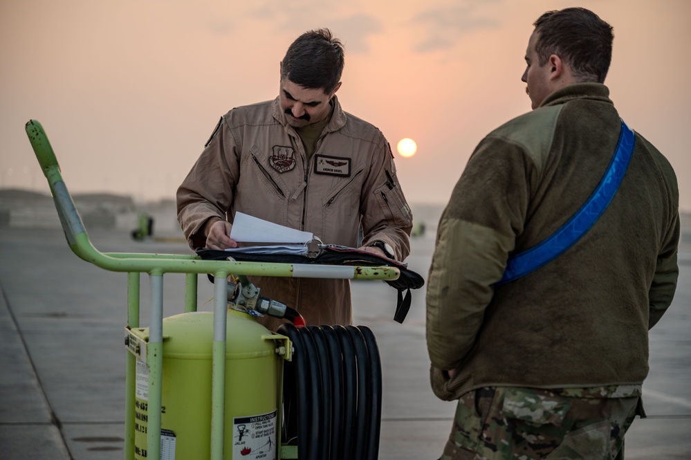 A-10 Thunderbolt II aircraft conduct “show of presence” mission over USCENTCOM AOR