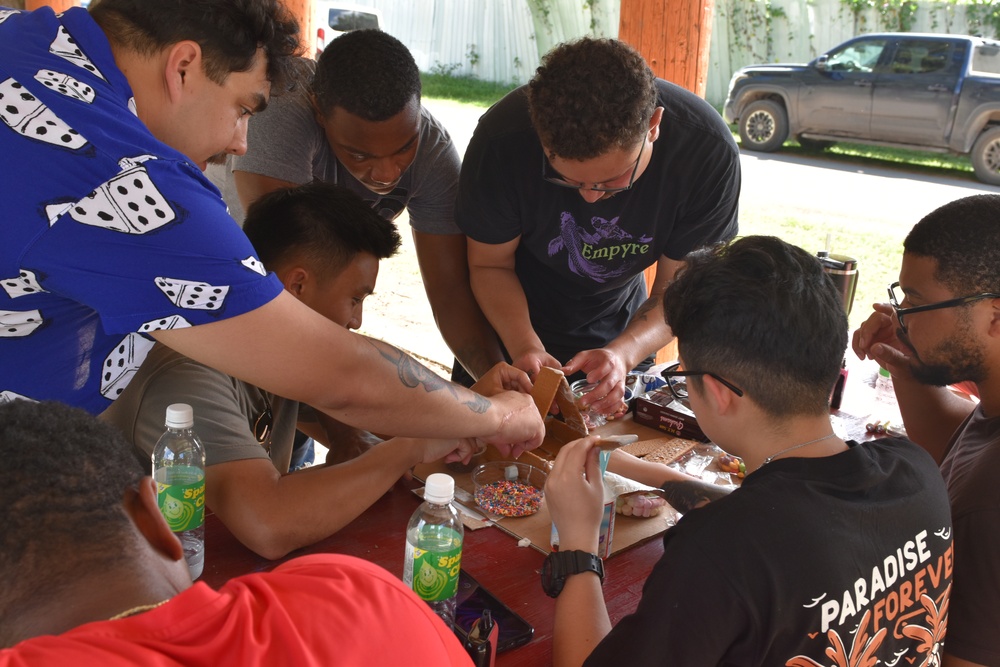 Detail Tinian Christmas event