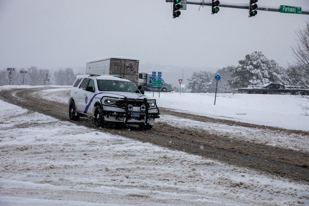 Arkansas Guardsmen provide support in winter weather