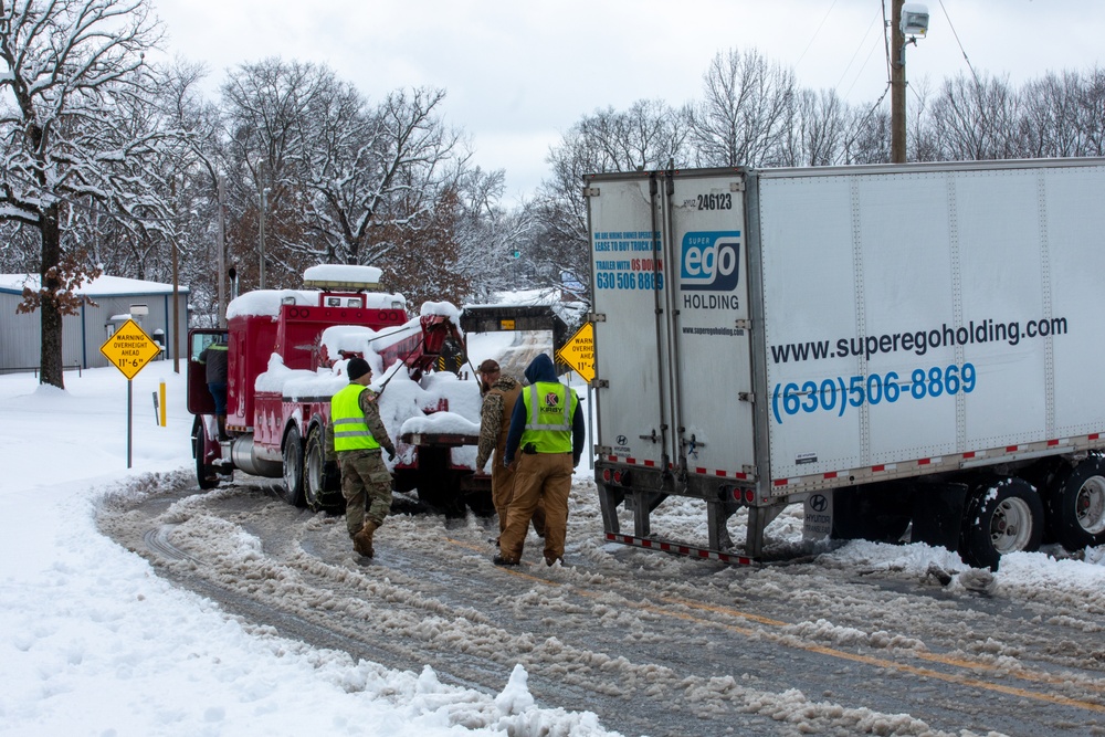 Arkansas Guardsmen provide support in winter weather