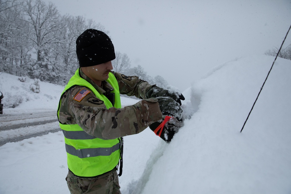 Arkansas Guardsmen provide support in winter weather