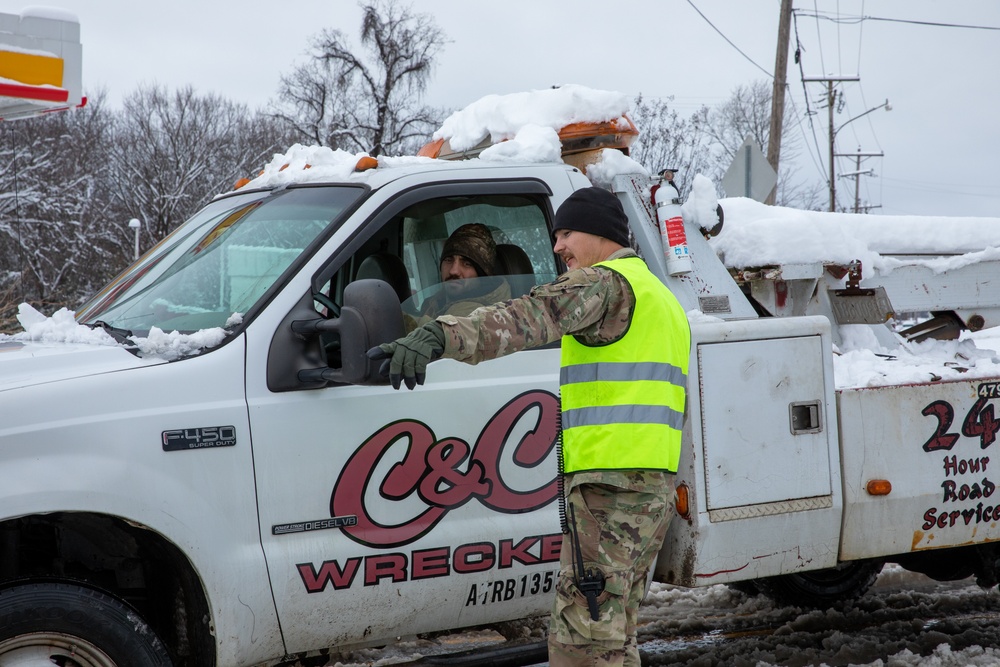 Arkansas Guardsmen provide support in winter weather