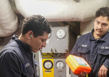 USS Princeton conducts routine operations as part of the Carl Vinson Carrier Strike Group