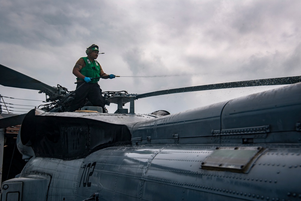 USS Sterett conducts routine operations as part of the Carl Vinson Carrier Strike Group