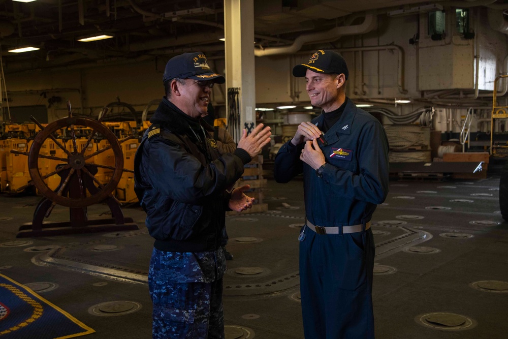 Sailors from JS Haguro (DDG 180) tour the USS America (LHA 6)