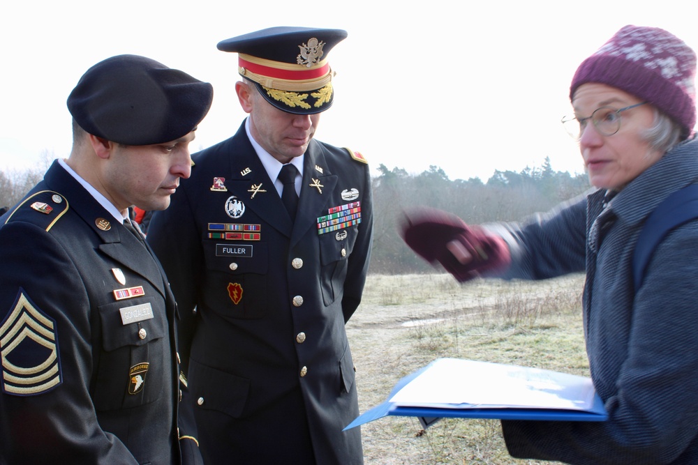 Heilbronn Germany honors U.S. soldiers killed in missile explosion with 40th anniversary remembrance ceremony.