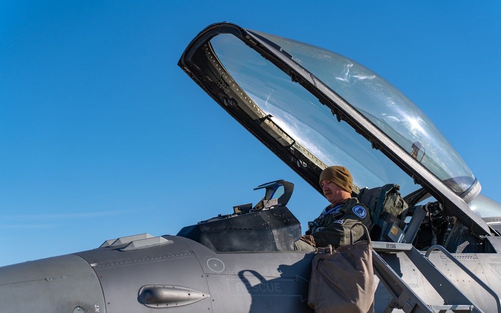 114th Fighter Wing exchanges jets with 122nd Fighter Wing