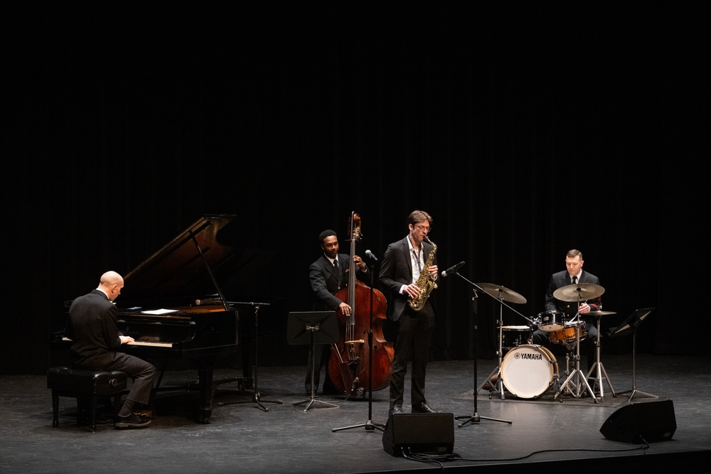 Navy Band Commodores perform with winner of international saxophone competition