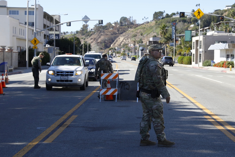 870th MP Company assist the LA County Sheriff's Department with TCP's in Malibu