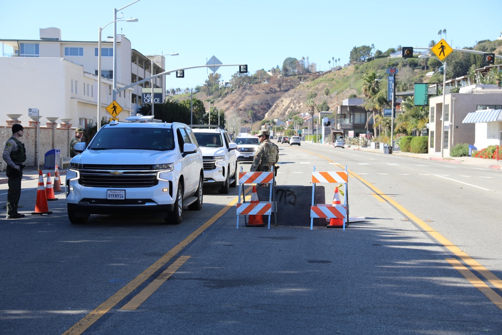 870th MP Company assist the LA County Sheriff's Department with TCP's in Malibu