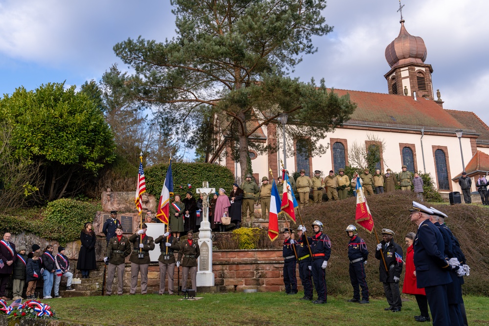 10th AAMDC honors sacrifices in 80th anniversary of the liberation of Wingen-sur-Moder