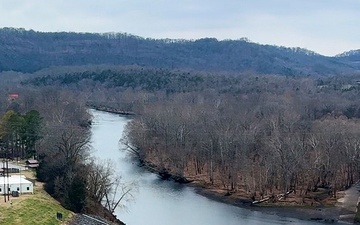 U.S. Army Corps of Engineers employee rescues kayaker on Caney Fork River