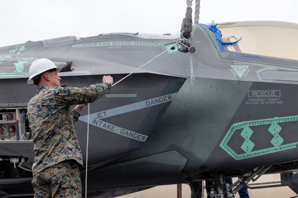 U.S. Marines and FRC-East simulate a downed aircraft recovery