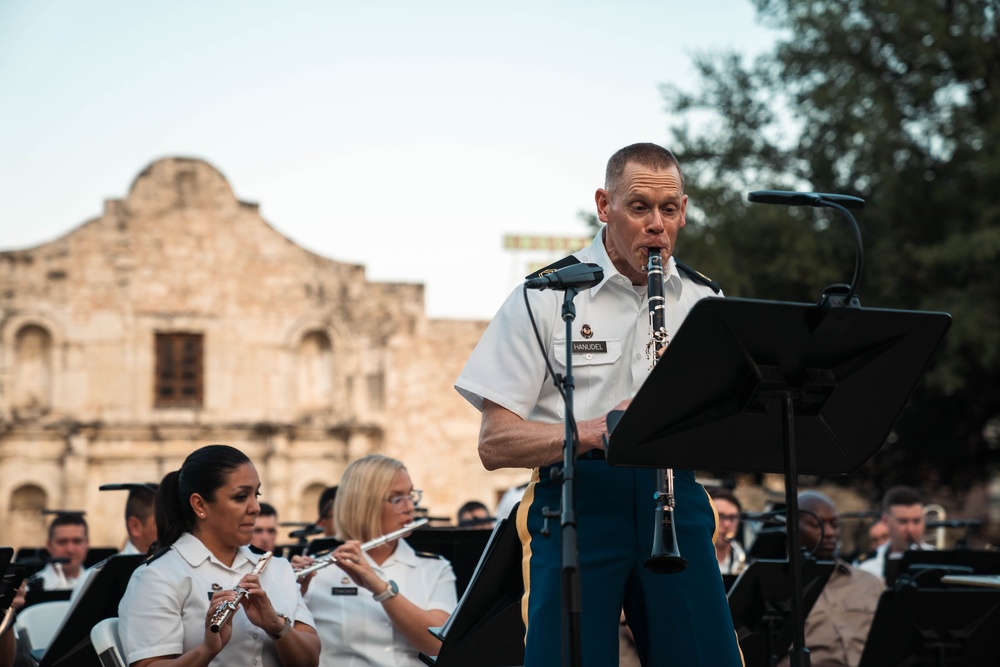 The 323d Army Band's Summer Concert &quot;Around the World&quot;