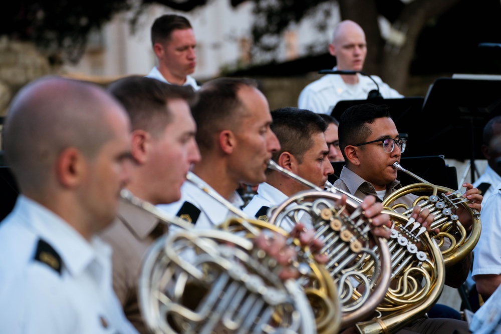 The 323d Army Band's Summer Concert &quot;Around the World&quot;