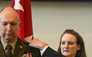 Brig. Gen. Mitchell Wisniewski's family pins new rank during promotion ceremony