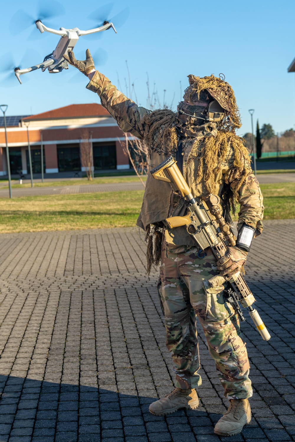 Lt. Gen. Anthony R. Hale Visits 173rd Airborne Brigade in Italy to Discuss Frontline Military Innovations