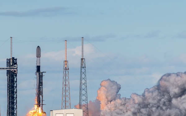 Starlink 12-12 Misson Launches from CCSFS