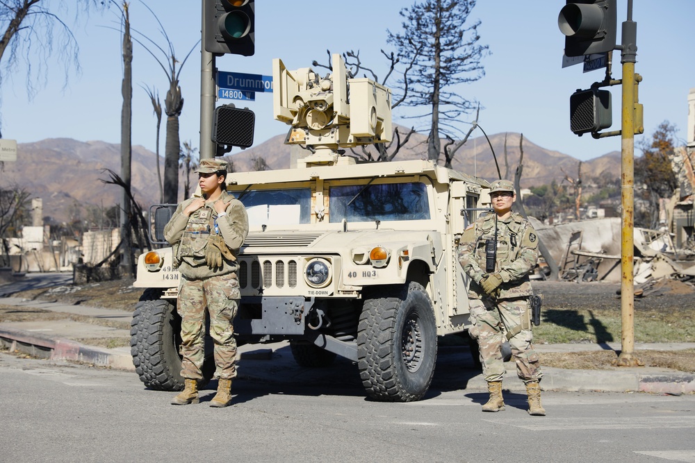 40th MP Company Monitors TCP's around Palisades Fire