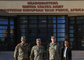 Lt. Gen Anthony R. Hale visits SETAF-AF leadership