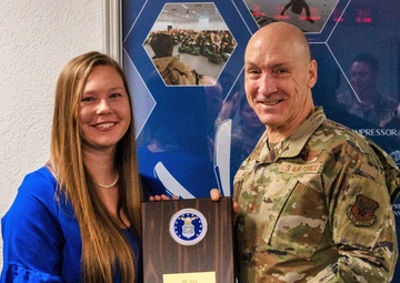 USAG Rheinland-Pfalz team member named USAF Spouse of the Year