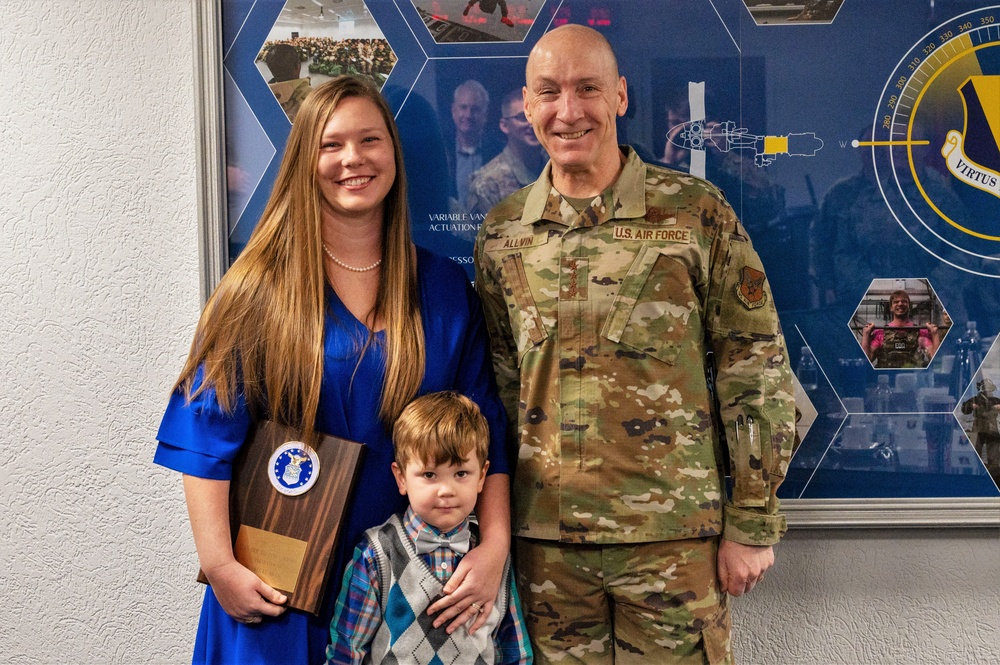 USAG Rheinland-Pfalz team member named USAF Spouse of the Year