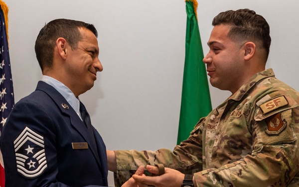 Military working dogs honored in retirement ceremony