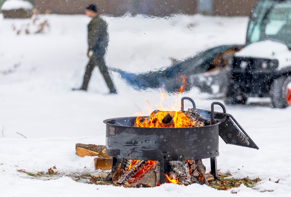 Crowds gather in beautiful wintery landscape at Shenango for Eagle Fest