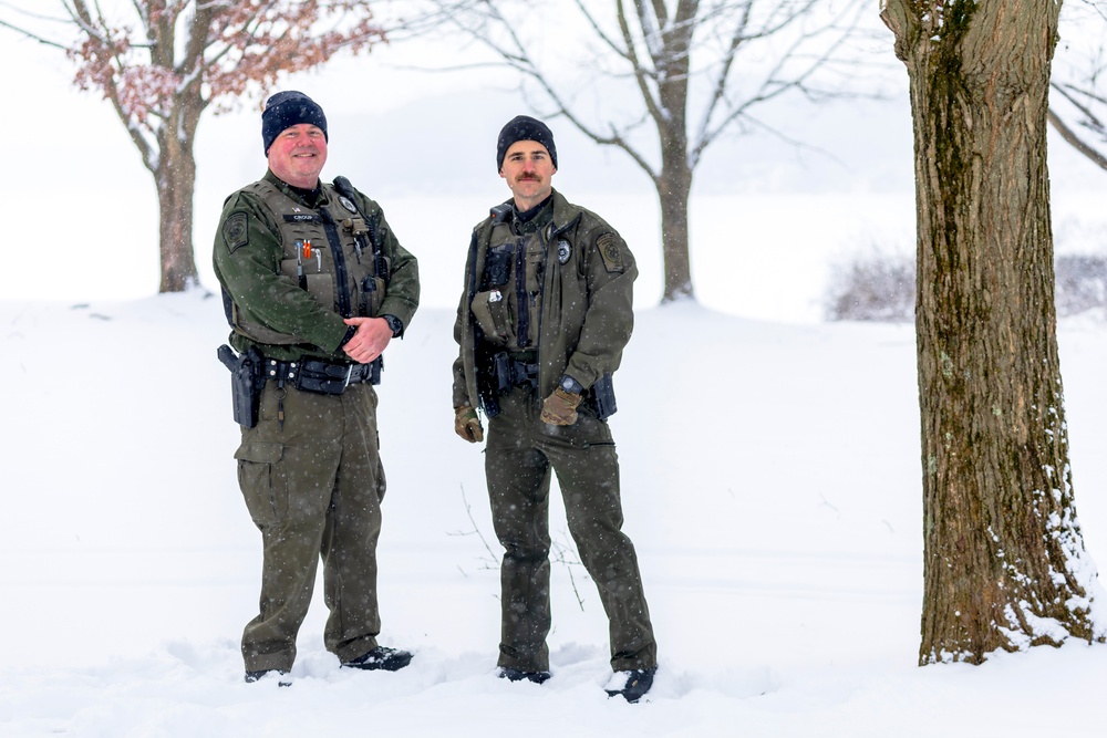 Crowds gather in beautiful wintery landscape at Shenango for Eagle Fest