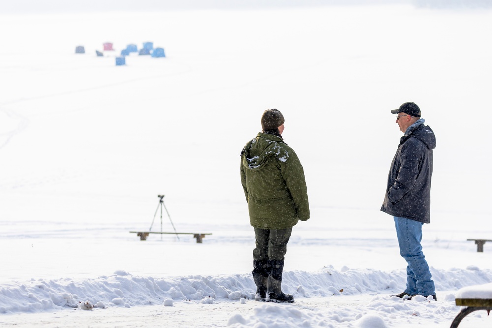 Crowds gather in beautiful wintery landscape at Shenango for Eagle Fest