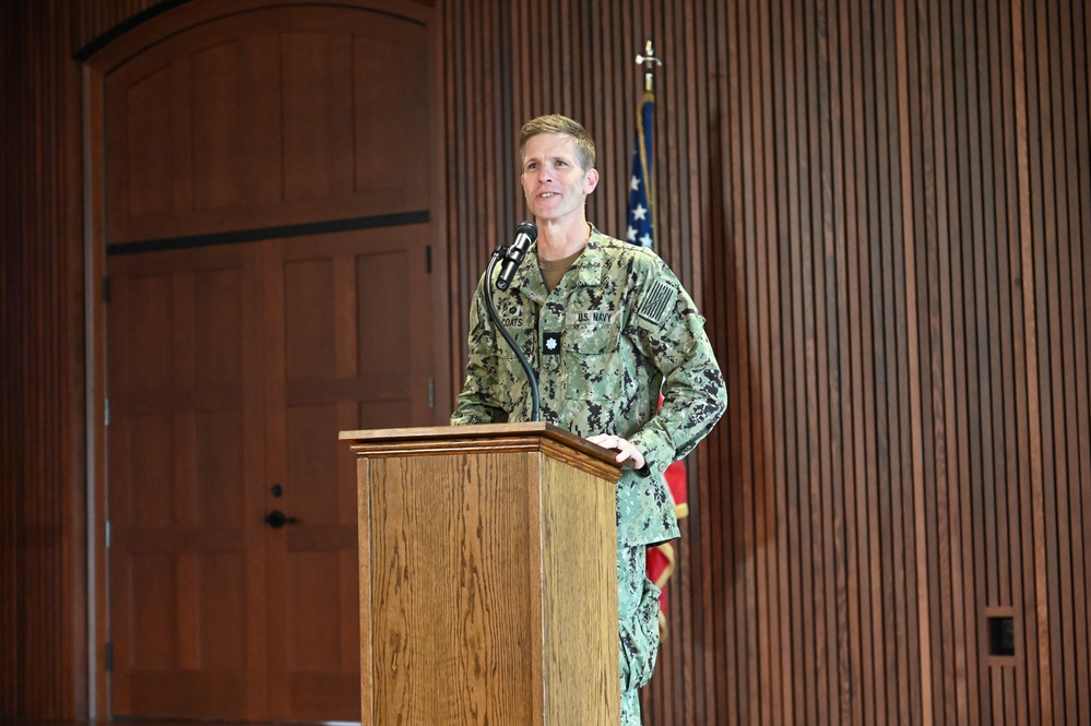 U.S. Navy Band conducts All Hands meeting