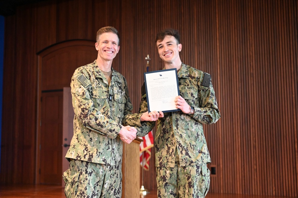 U.S. Navy Band conducts All Hands meeting