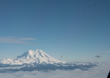 62d AW Showcases Global Airlift Power During Nine-Ship Exercise