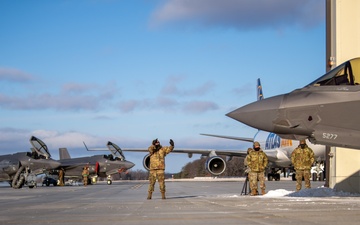 Vermont Air National Guard Deploys to Japan