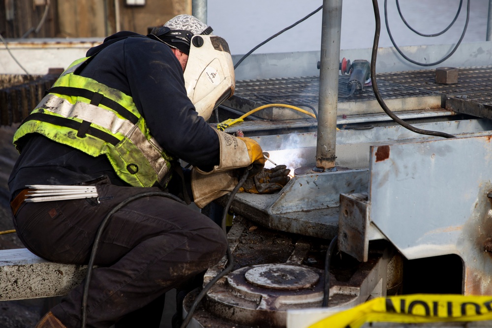 Welding to the Pin