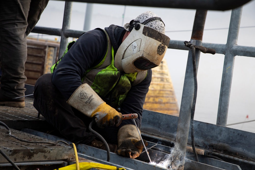 Welding to the Pin