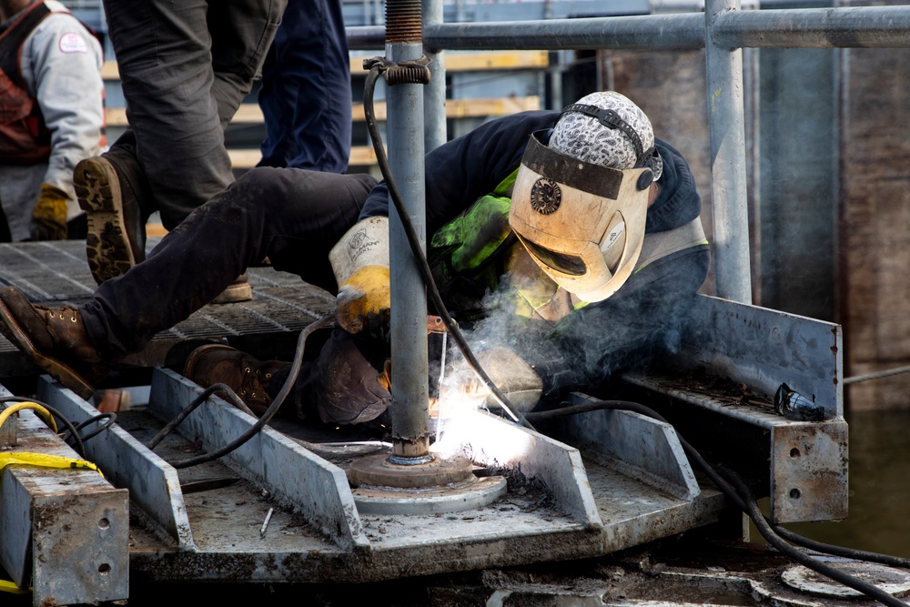 Welding to the Pin