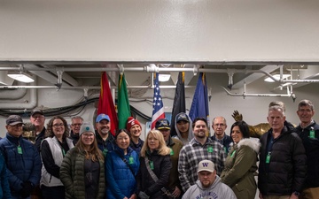 USS Ronald Reagan (CVN 76) hosts a tour for Navy League of Bremerton