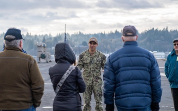 USS Ronald Reagan (CVN 76) hosts a tour for Navy League of Bremerton