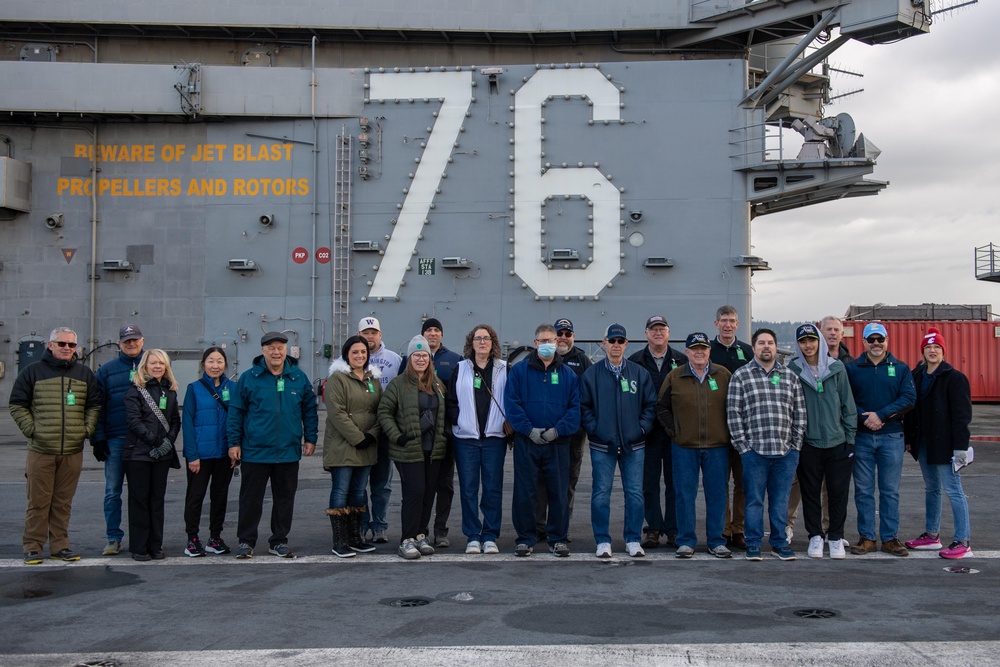 USS Ronald Reagan (CVN 76) hosts a tour for Navy League of Bremerton