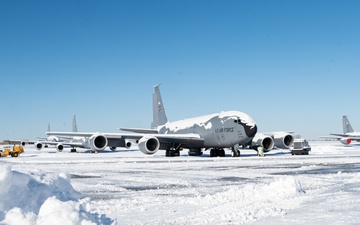 22 CES tackles snow removal at McConnell